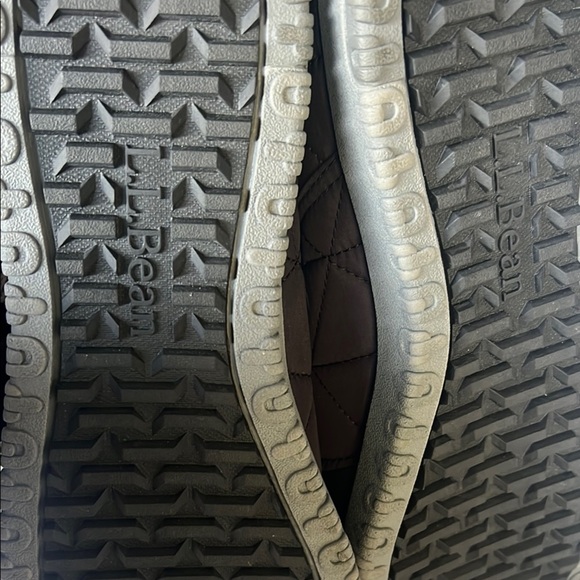 L.L. Bean Black Geometric Slip-On Loafers #206 main image 9
